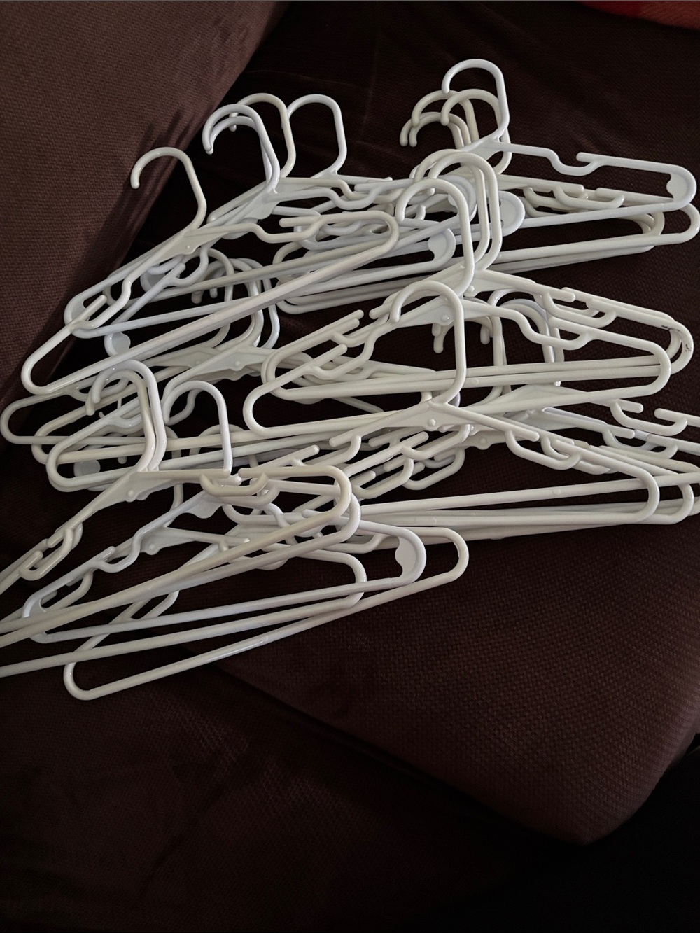 30 kids White Plastic Closet Hangers - Multipack Organizer